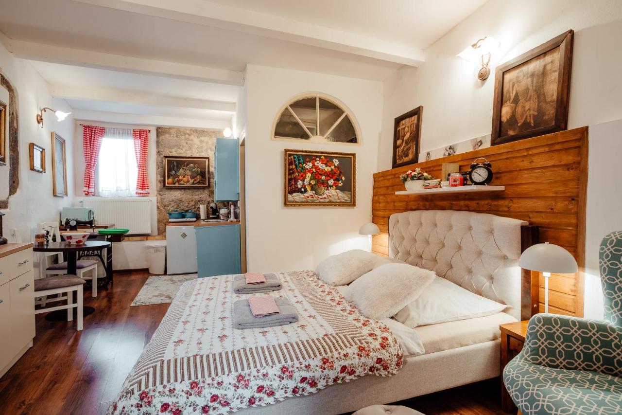 דירות Banská Štiavnica Strieborny Dvor מראה חיצוני תמונה